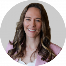Nicole Brune headshot